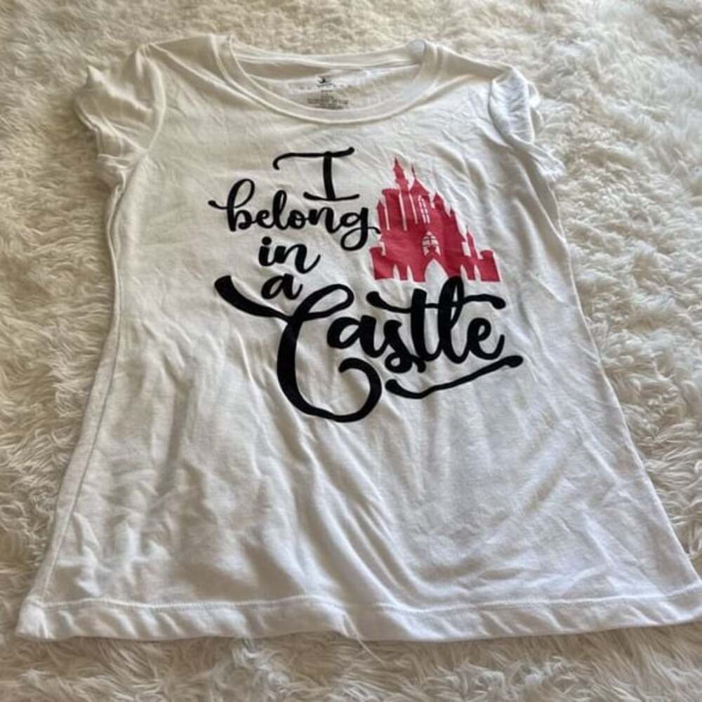 Disney I Belong In A Castle Girls‎ T-Shirt
